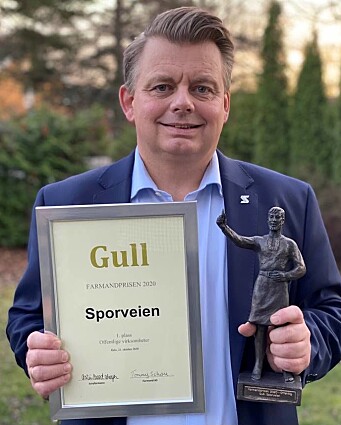 Gull til Sporveien i Farmandsprisen. På bildet konsernsjef for kommunikasjon og samfunn, Torgeir Kristiansen. Gull til Sporveien i Farmandsprisen. På bildet konsernsjef for kommunikasjon og samfunn, Torgeir Kristiansen.