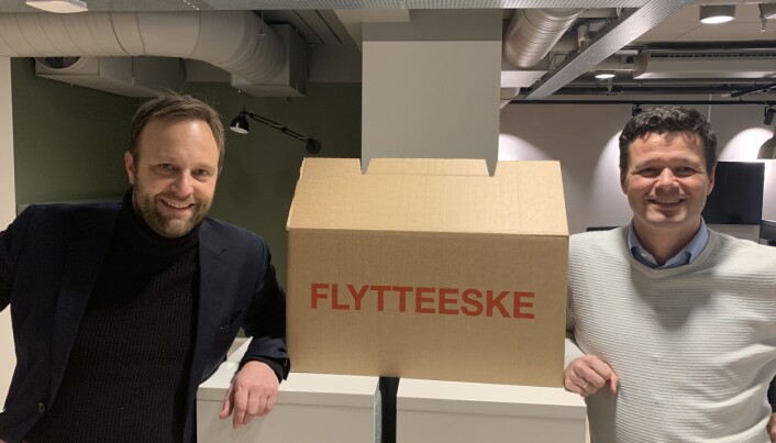 Bilde fra da daglig leder Sindre Beyer (t.v) og seniorrådgiver Lars Nermoen i TRY Råd pakket ut flyttelasset i TRY-huset nyoppussete lokaler i Øvre Slottsgate 8 tilbake i 2018. Bilde fra da daglig leder Sindre Beyer (t.v) og seniorrådgiver Lars Nermoen i TRY Råd pakket ut flyttelasset i TRY-huset nyoppussete lokaler i Øvre Slottsgate 8 tilbake i 2018.