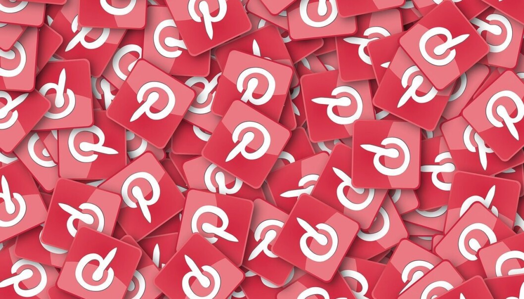 For første gang gir Pinterest skaperne muligheten til å tjene penger på eget, når de tillater både merking av ide-pins med produkter som kan kjøpes og partnerskap med andre merkevarer og sponsorer. For første gang gir Pinterest skaperne muligheten til å tjene penger på eget, når de tillater både merking av ide-pins med produkter som kan kjøpes og partnerskap med andre merkevarer og sponsorer.
