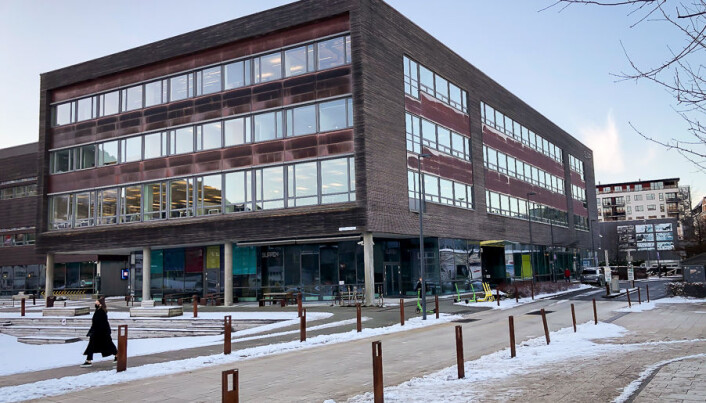 BI-bygget på Møhlenpris i Bergen. Apriil har sine kontorer i fjerde etasje av dette bygget. BI-bygget på Møhlenpris i Bergen. Apriil har sine kontorer i fjerde etasje av dette bygget.