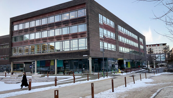 BI-bygget på Møhlenpris i Bergen. Apriil har sine kontorer i fjerde etasje av dette bygget.