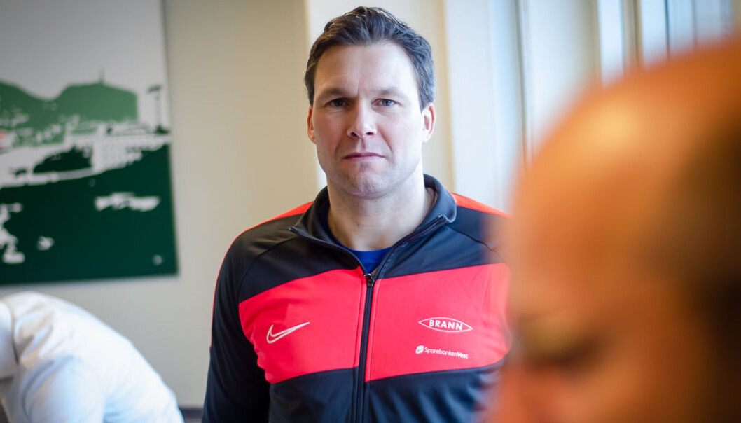 Håkon Opdal legger til nyttår opp som toppspiller og blir PR-rådgiver på fulltid. Håkon Opdal legger til nyttår opp som toppspiller og blir PR-rådgiver på fulltid.