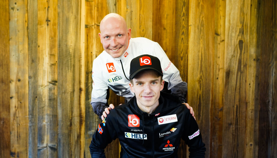 Halvor Egner Granerud og Steinar Bjerkmann på pressetreff med hopperne under VM på ski 2021 i Oberstdorf, Tyskland. Foto: Lise Åserud / NTB Halvor Egner Granerud og Steinar Bjerkmann på pressetreff med hopperne under VM på ski 2021 i Oberstdorf, Tyskland. Foto: Lise Åserud / NTB