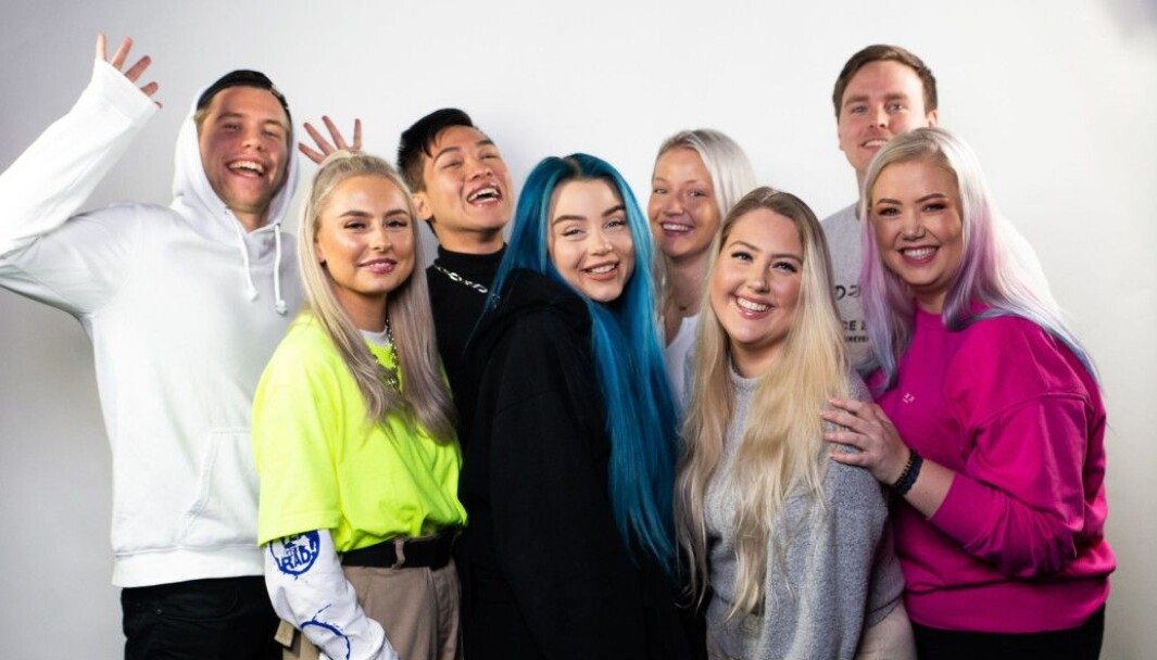 Noen av YouTuberne tilknyttet Splay: (f.v) Randulle, Amalie Olsen, Tim Kristian, Sandra Thoen, Cornelia Thorsen, Victoria Skau, RobTheSir, Agnetesh Noen av YouTuberne tilknyttet Splay: (f.v) Randulle, Amalie Olsen, Tim Kristian, Sandra Thoen, Cornelia Thorsen, Victoria Skau, RobTheSir, Agnetesh