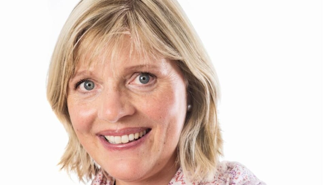 Informasjonsdirektør i Bergen kommune, Eva Hille, er stolt over å ha vunnet «Klarspråksprisen for kommuner og fylkeskommuner». Informasjonsdirektør i Bergen kommune, Eva Hille, er stolt over å ha vunnet «Klarspråksprisen for kommuner og fylkeskommuner».