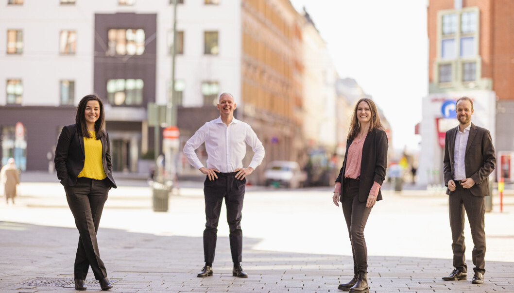 Fra venstre: Zaineb Al-Samarai i Storm Samfunn, Per Valebrokk i Storm Communications, Julie Remen Midtgarden i Storm Samfunn og Marius Parmann i Storm Communications. Fra venstre: Zaineb Al-Samarai i Storm Samfunn, Per Valebrokk i Storm Communications, Julie Remen Midtgarden i Storm Samfunn og Marius Parmann i Storm Communications.