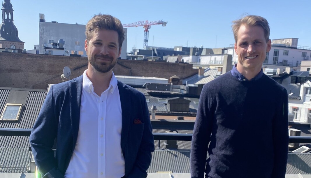 Joachim Krogvold har fra før et enkeltmannsforetak som heter Krogvold Mediakonsult, og har operert mellom art director og frilans. I tillegg har han gjort aktørarbeid og vært både foran kamera og bak mikrofonen. Herman Grepperud valgte å bytte jobb da han så muligheten for å videreutvikling. Joachim Krogvold har fra før et enkeltmannsforetak som heter Krogvold Mediakonsult, og har operert mellom art director og frilans. I tillegg har han gjort aktørarbeid og vært både foran kamera og bak mikrofonen. Herman Grepperud valgte å bytte jobb da han så muligheten for å videreutvikling.
