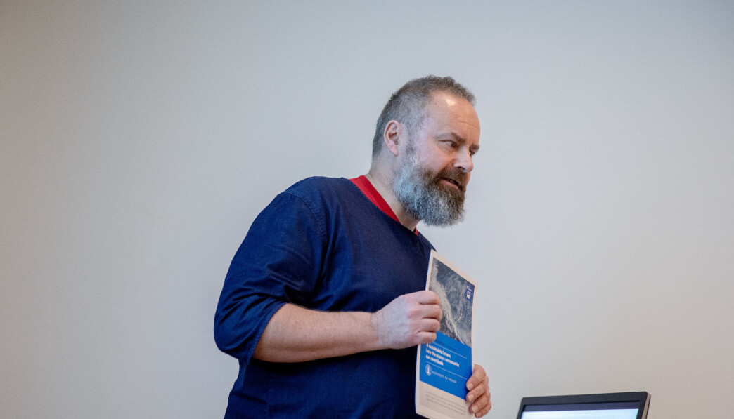 Seniorrådgiver for kommunikasjon og science-policy, Sverre Ole Drønen, snakker på en workshop under Bærekraftskonferansen i Bergen i februar 2020. Seniorrådgiver for kommunikasjon og science-policy, Sverre Ole Drønen, snakker på en workshop under Bærekraftskonferansen i Bergen i februar 2020.