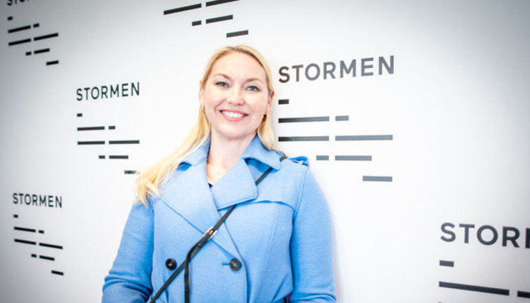 Tina Charlotte Andersen (42) har tidligere jobbet som journalist og har erfaring med strategisk kommunikasjon og markedsarbeid fra blant annet Nav Nordland, Bodø kommune og Norsk Luftfartsmuseum. Hun starter i jobben som kommunikasjonssjef ved Stormen konserthus 1. august 2021. Tina Charlotte Andersen (42) har tidligere jobbet som journalist og har erfaring med strategisk kommunikasjon og markedsarbeid fra blant annet Nav Nordland, Bodø kommune og Norsk Luftfartsmuseum. Hun starter i jobben som kommunikasjonssjef ved Stormen konserthus 1. august 2021.