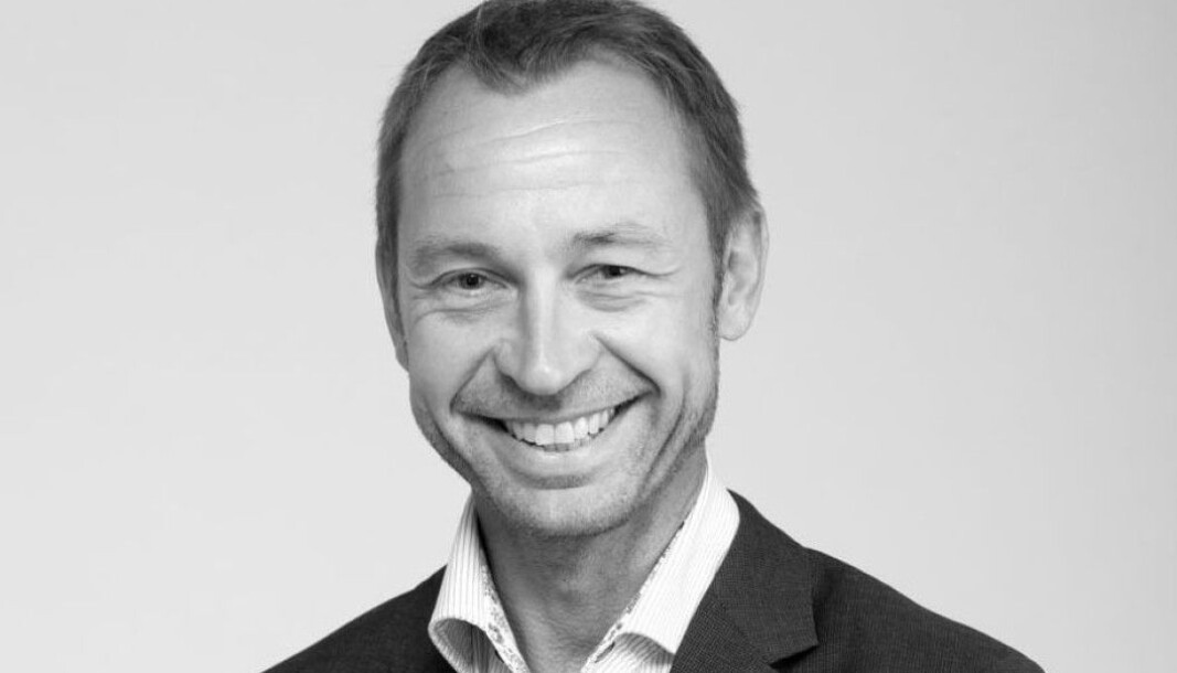 Gir seg som kommunikasjonssjef. Gir seg som kommunikasjonssjef.