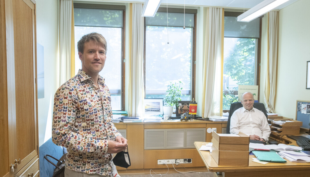 Lars Vangen, er rådgiveren til Trygve Slagsvold Vedum og leder i kommunikasjonsavdelingen i Sps stortingsgruppe. Lars Vangen, er rådgiveren til Trygve Slagsvold Vedum og leder i kommunikasjonsavdelingen i Sps stortingsgruppe.