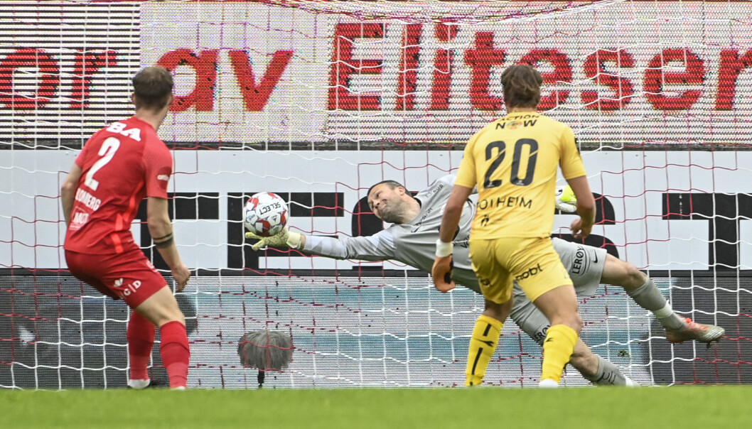 I kveld starter EM i fotball, som vanlig uten Norge. Norges tidligere landslagskeepre Håkon Opdal reflekterer i denne teksten over hvor viktig kommunikasjon er i fotballen. I kveld starter EM i fotball, som vanlig uten Norge. Norges tidligere landslagskeepre Håkon Opdal reflekterer i denne teksten over hvor viktig kommunikasjon er i fotballen.