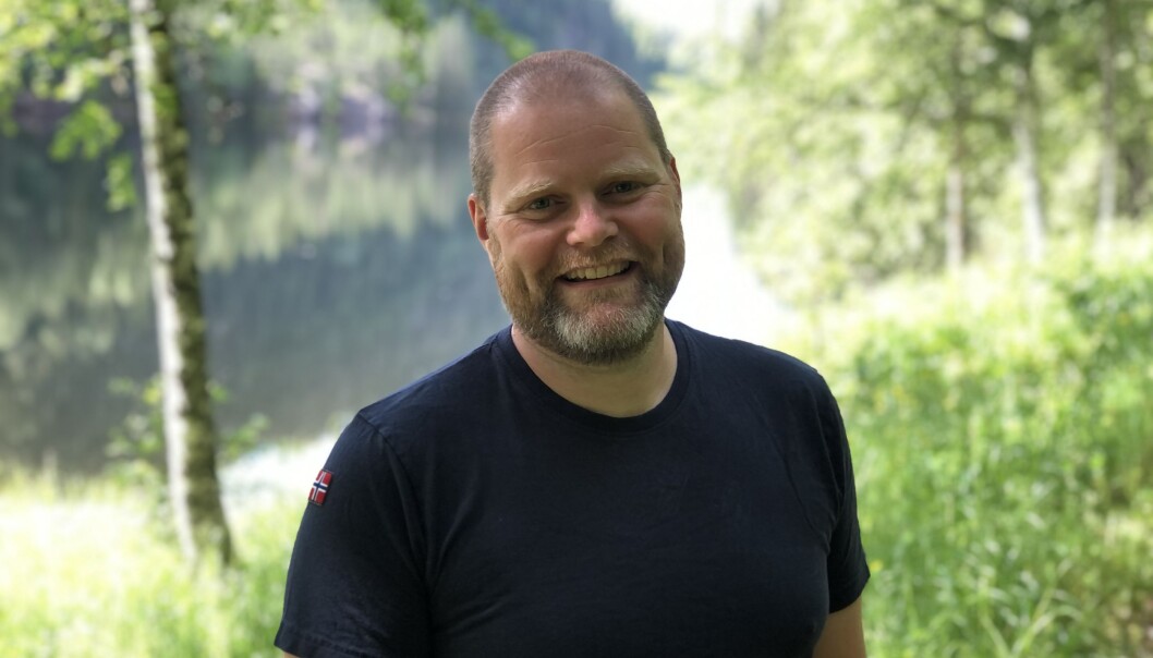 Roar Wold (42) flytter i sommer til Lillestrøm sammen med kone og hund. Der starter han i sin nye jobb hos NBIM (Oljefondet) Roar Wold (42) flytter i sommer til Lillestrøm sammen med kone og hund. Der starter han i sin nye jobb hos NBIM (Oljefondet)