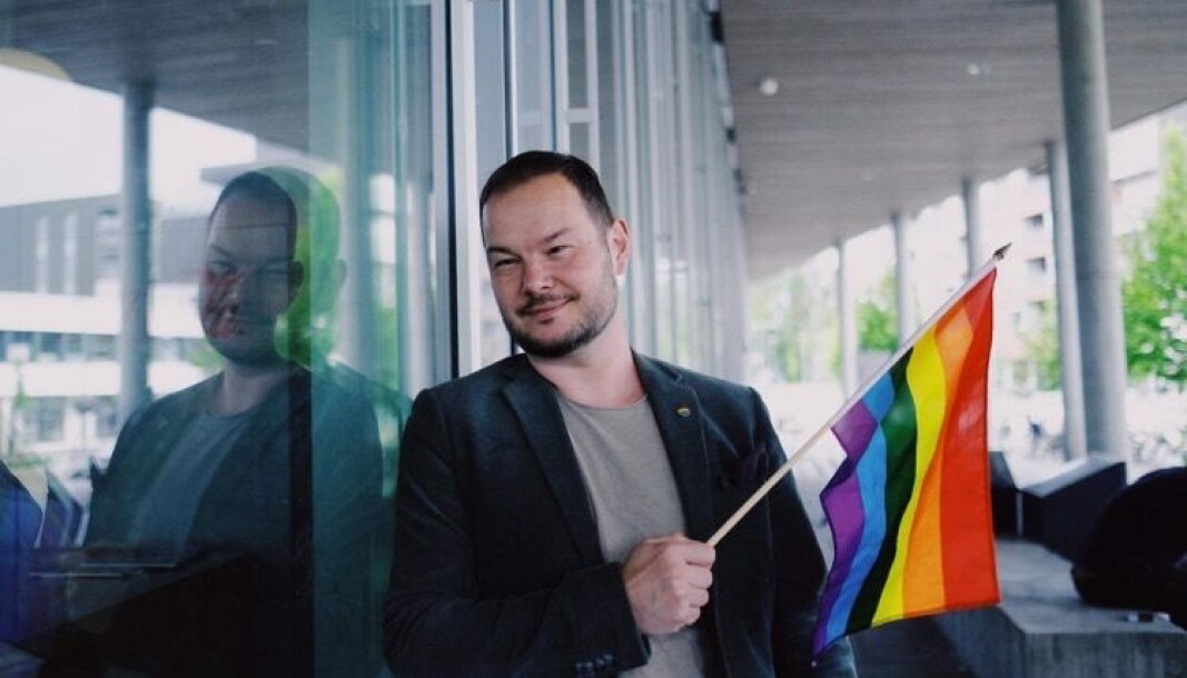 Jon Martin Larsen er høyskolelektor på Høyskolen i Kristiania og ansatt på institutt for kommunikasjon. Der underviser han i journalistikk, kommunikasjon og samfunnsfag noe han skal fortsette med. Jon Martin Larsen er høyskolelektor på Høyskolen i Kristiania og ansatt på institutt for kommunikasjon. Der underviser han i journalistikk, kommunikasjon og samfunnsfag noe han skal fortsette med.