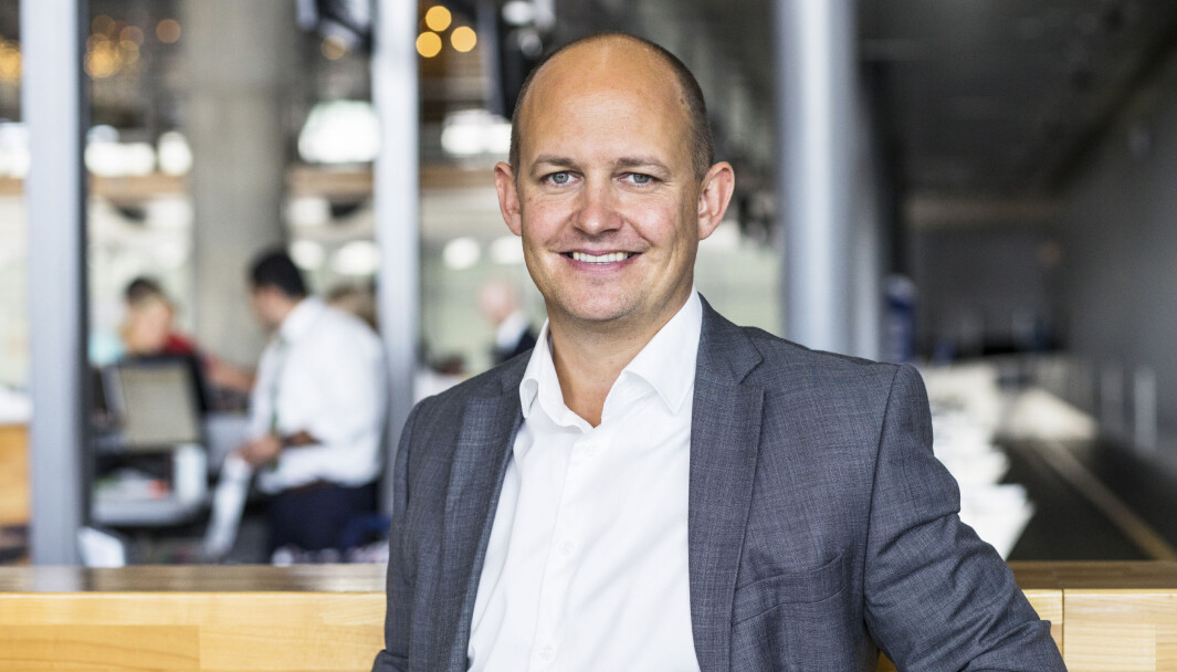 – Det blir en omstilling fra fokus på landets hovedflyplass, til alle landets 44 flyplasser, sier ny kommunikasjonssjef i Avinor, Joachim Westher Andersen. – Det blir en omstilling fra fokus på landets hovedflyplass, til alle landets 44 flyplasser, sier ny kommunikasjonssjef i Avinor, Joachim Westher Andersen.