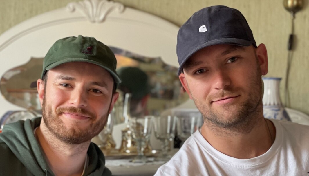 Art Director Zakarias Nadir og tekstforfatter Glenn Haugen i Tante Randi, er det kreative teamet bak kampanjen. Art Director Zakarias Nadir og tekstforfatter Glenn Haugen i Tante Randi, er det kreative teamet bak kampanjen.