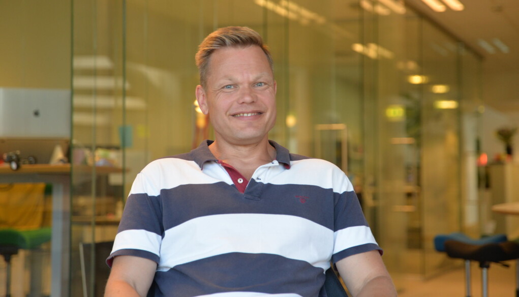 Senior kommunikasjonsrådgiver i Innoventi, Peder Tellefsdal, forteller om hvilke muligheter han setter pris på i jobben som kommunikasjonsrådgiver i et mindre kommunikasjonsbyrå. Senior kommunikasjonsrådgiver i Innoventi, Peder Tellefsdal, forteller om hvilke muligheter han setter pris på i jobben som kommunikasjonsrådgiver i et mindre kommunikasjonsbyrå.