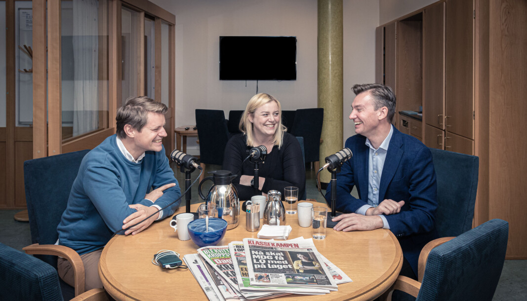 Valkampen er på sitt mest intense og nå blir podkasten Stortingsrestauranten vekket fra de døde. Her er Peter Christian Frølich, Tina Bru og Henrik Asheim i studio. Valkampen er på sitt mest intense og nå blir podkasten Stortingsrestauranten vekket fra de døde. Her er Peter Christian Frølich, Tina Bru og Henrik Asheim i studio.