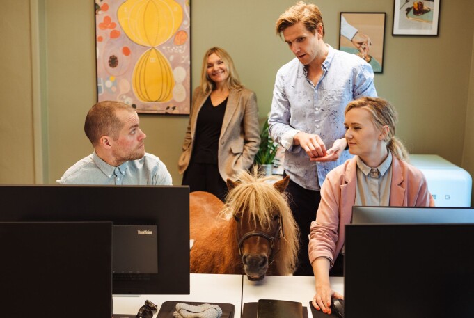– Vi skal lage en god og artig arbeidsplass, sier gjengen i Superponni. – Vi skal lage en god og artig arbeidsplass, sier gjengen i Superponni.