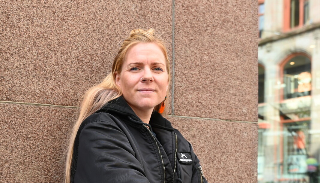 – Jeg ser ikke noe poeng i disse testene, og synes det er helt bak mål at mange må gjennom både personlighets- og evnetester før de i det hele tatt blir innkalt til et intervju, sier Alina Krogstad. – Jeg ser ikke noe poeng i disse testene, og synes det er helt bak mål at mange må gjennom både personlighets- og evnetester før de i det hele tatt blir innkalt til et intervju, sier Alina Krogstad.