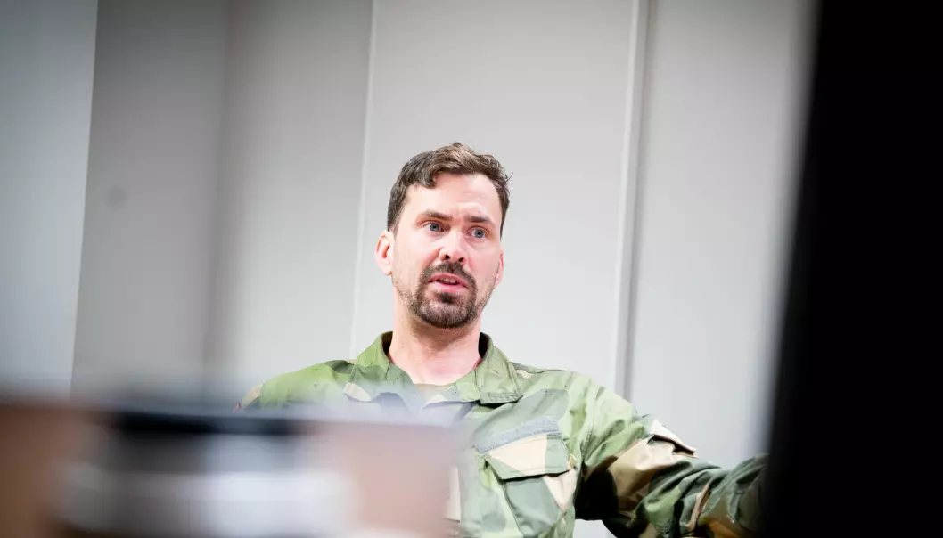 Stabssersjant Fredrik Tandberg skal nå jobbe for Forsvarskommisjonen de neste 18 månedene.