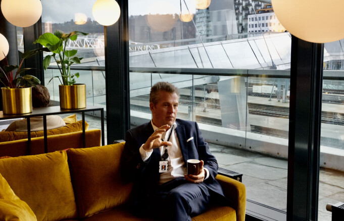 Ole Christian Apeland er fornøyd med de nye lokalene, som tidligere tilhørte Maaemo. Ole Christian Apeland er fornøyd med de nye lokalene, som tidligere tilhørte Maaemo.