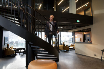 Opp trappen var det tidligere et Michelin-kjøkken, som nå har blitt gjort om til blant annet møterom og podkaststudio. Opp trappen var det tidligere et Michelin-kjøkken, som nå har blitt gjort om til blant annet møterom og podkaststudio.