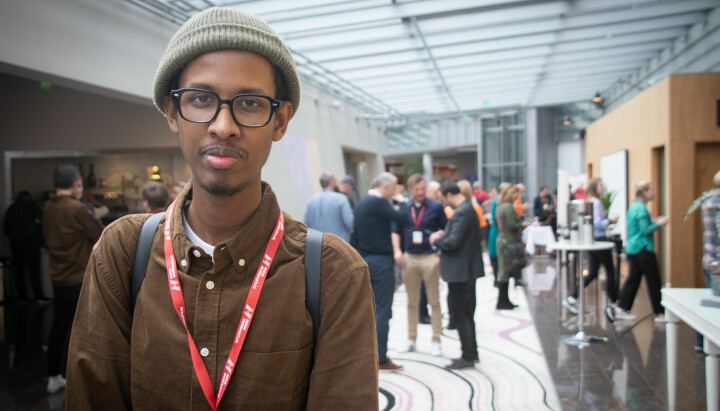 Abdirahman Hassan har sagt opp sin faste jobb som debattjournalist i Aftenposten for å bli kommunikasjonsrådgiver.