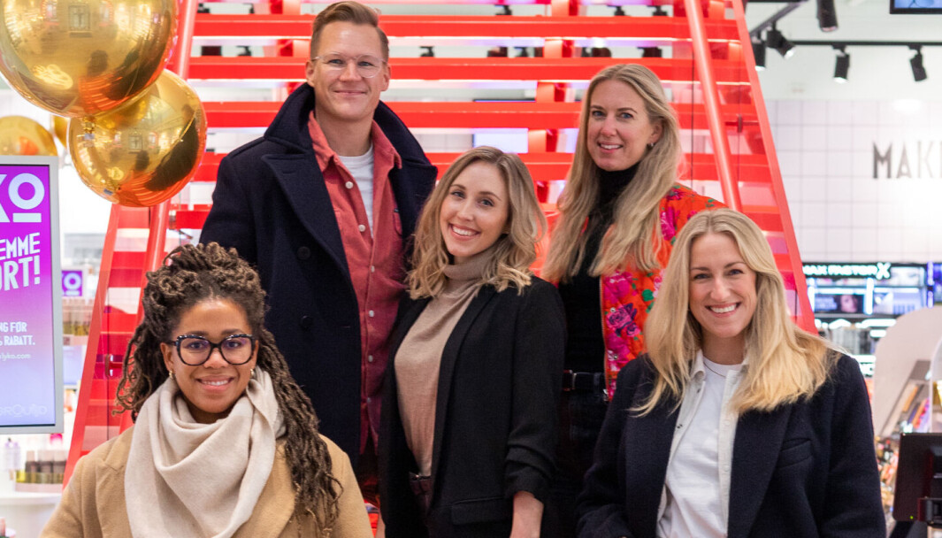 F.v. oppe: Byråleder Lars Eia Kirkholm, Markedssjef Aleksandra Dybdal-Holthe, Partner Maria Oljemark, PR-rådgiver Salima Jobarteh, Prosjektleder Anniken Ulfsrud,. F.v. oppe: Byråleder Lars Eia Kirkholm, Markedssjef Aleksandra Dybdal-Holthe, Partner Maria Oljemark, PR-rådgiver Salima Jobarteh, Prosjektleder Anniken Ulfsrud,.