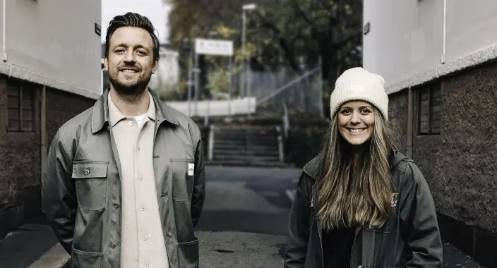 – Vi syns jo det er kjempegøy at The Trash Collection 2021 blir lagt merke til av Contagious, sier Eirik Sørensen og Caroline Riis. – Vi syns jo det er kjempegøy at The Trash Collection 2021 blir lagt merke til av Contagious, sier Eirik Sørensen og Caroline Riis.