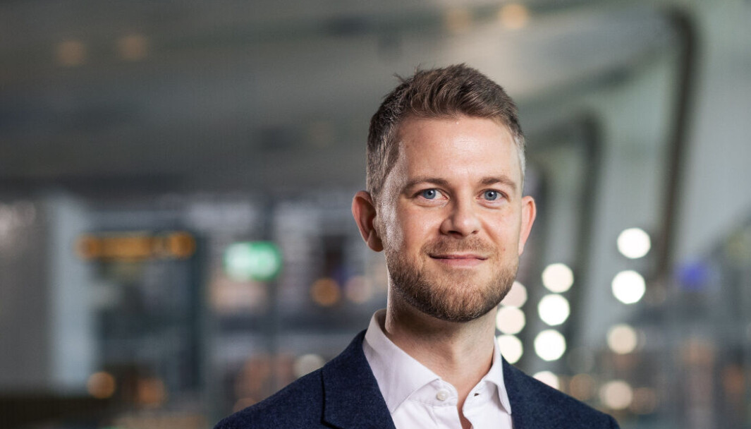 – Smaksmessig er det, i tillegg til mors eminente ribbe, helt innafor å ta turen ut av julens kjøttunge diett og over i fisk og skalldyrenes verden, der mye er i sesong nettopp på vinteren. – Smaksmessig er det, i tillegg til mors eminente ribbe, helt innafor å ta turen ut av julens kjøttunge diett og over i fisk og skalldyrenes verden, der mye er i sesong nettopp på vinteren.