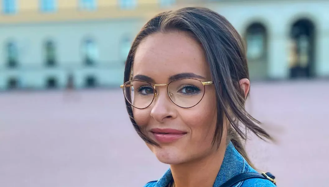 Bella søkte 72 jobber før hun fikk sjansen i Venstre, nå får hun hovedansvaret for partiets sosiale medier