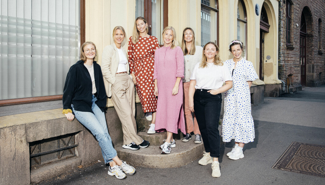F.v: Natasha Lid Bjørdalsbakke, Ada Weel Olsen, Kjerstin Ofstad Drager, Eva Wiken, Astrid Dyson, Marthe Sørflaten og Oda Sofie Granholt.