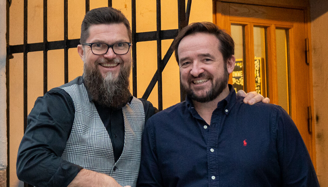 Daglig leder i Atyp, Hågen Pettersen (f.v) er godt fornøy med å få Morten Micalsen inn på partnersiden. Daglig leder i Atyp, Hågen Pettersen (f.v) er godt fornøy med å få Morten Micalsen inn på partnersiden.