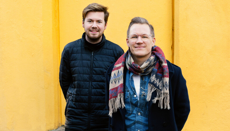 Fredrik Lie (f.v.) er nyansatt innholdsprodusent i JCP PRAD. Her sammen med byråleder Lars Eia kirkholm.