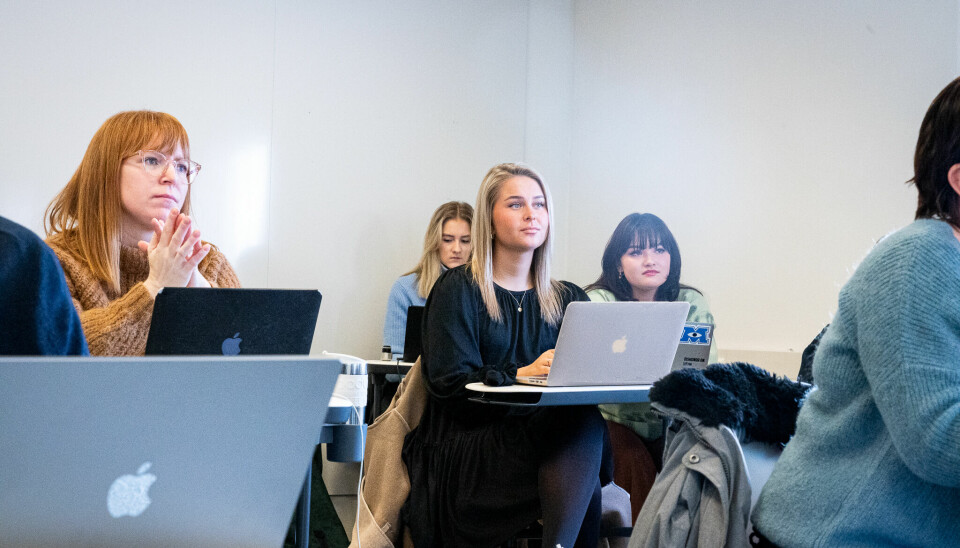 Åtte av ti som har fått tilbud om studieplass på kommunikasjonsstudiet i Stavanger høsten 2022 er kvinner. Her fra det første kullet ved UiS.