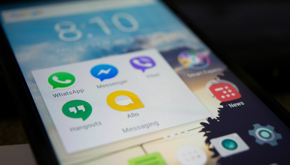 De store meldingsplattformene (Messenger, WhatsApp, iMessenger) pålegges å åpne opp tjenestene sine, så det er mulig for mindre aktører å utveksle meldinger med dem.