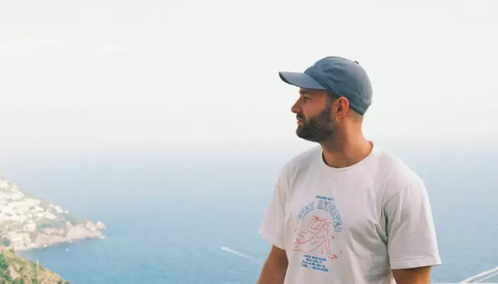 Sindre lever fortsatt på sommerminnet fra 2019 – da møtte han sin Sindre