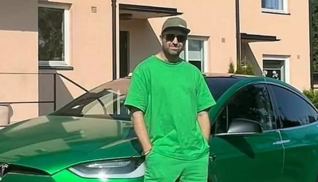 Tore Woll er på vei mot Nice i sin grønne Tesla