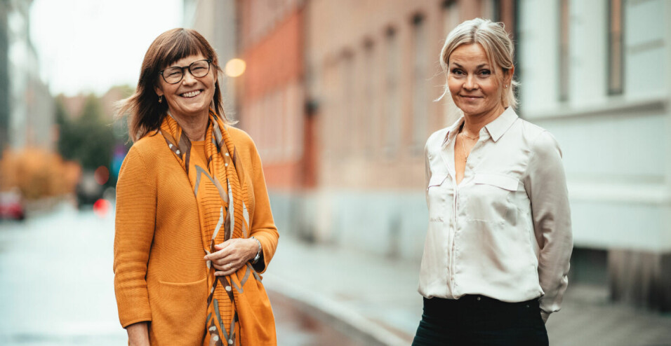 Elisabeth Ege og Camilla Lynne Bakkeng i Akan.
