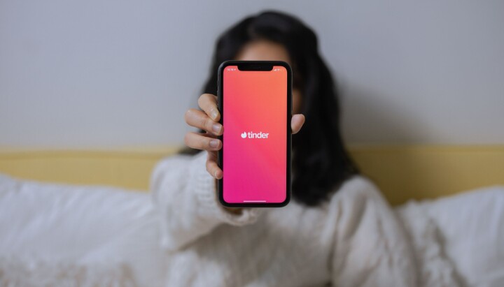 Tinder innfører nye funksjoner som skal bedre sikkerheten i dating-appen.