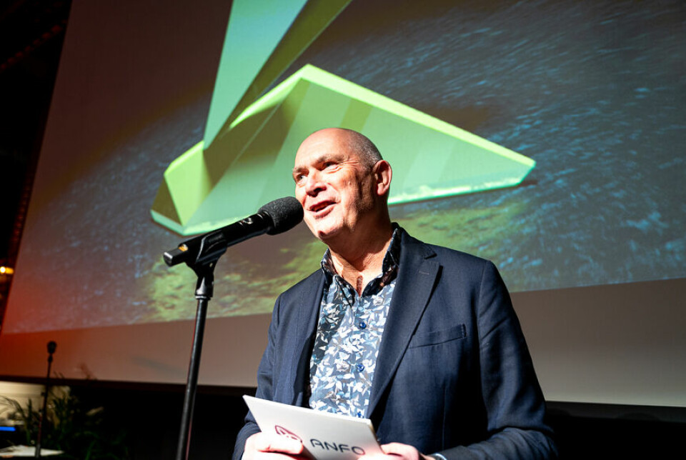 Jan Morten Drange delte ut prisen Årets Birøkter – til bransjen som helhet.