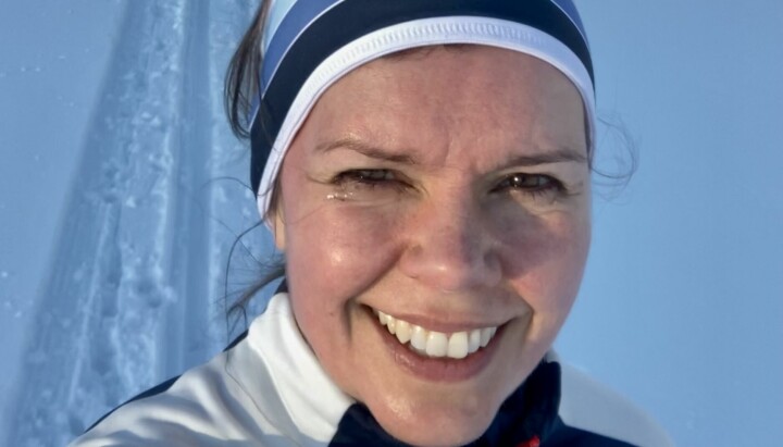 Selv om det ser ut som om Bente Kalsnes bruker påsken på ski, skal hun faktisk bruke påsken sin i USA i år.
