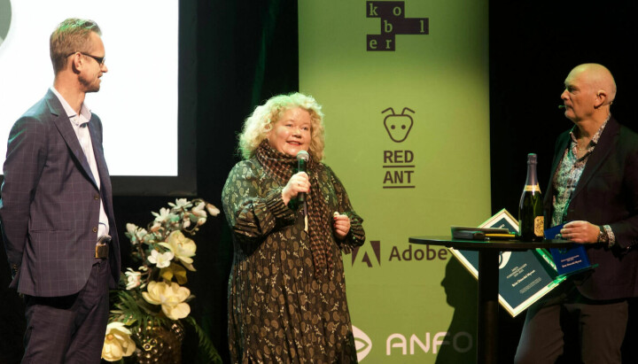 Britt Otterdal Myrset ble i fjor kåret til «Årets foredragsholder» under ANFOs DSAD. Prisen ble delt ut av tidligere vinner (t.v.), advokat Vebjørn Søndersrød og direktør i ANFO Jan Morten Drange.