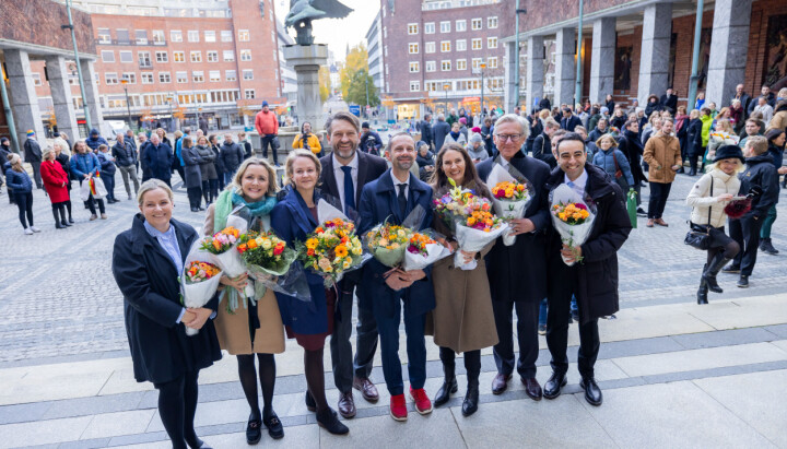 Oslo kommunes nye byråd (f. v.): Saliba Andreas Korkunc, James Stove Lorentzen, Julie Remen Midtgarden, Hallstein Bjercke, Eirik Lae Solberg, Julianne Ferskaug, Marit Kristine Vea og Anita Leirvik North.