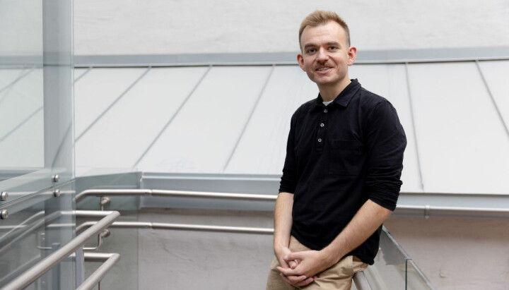 Daniel Vernegg er ansatt som ny salgs- og kommunikasjonsansvarlig i Forlaget Manifest.