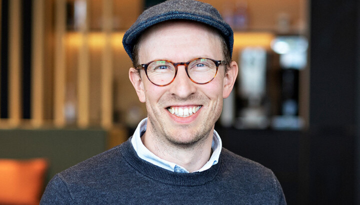 Derfor må du bry deg om innholdsmodellering Bilde av en mann som smiler til kamera