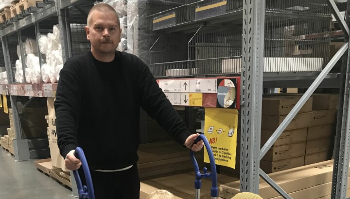 Erik Lysø jobber som seniorkreatør i Geelmuyden Kiese. I påsken regner han med å bruke noen av pengene han tjener i GK på IKEA.