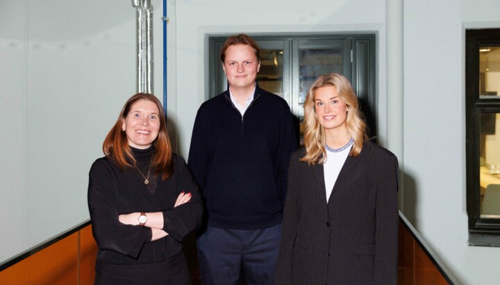 Bendik Gran Johnsen og Erle Syrdalen Dovland, begge tidligere interns i byrået, er nå ansatt som rådgivere på fulltid. Her sammen med byråsjef Stine Grøndahl Sesseng. Bendik Gran Johnsen og Erle Syrdalen Dovland, begge tidligere interns i byrået, er nå ansatt som rådgivere på fulltid. Her sammen med byråsjef Stine Grøndahl Sesseng.