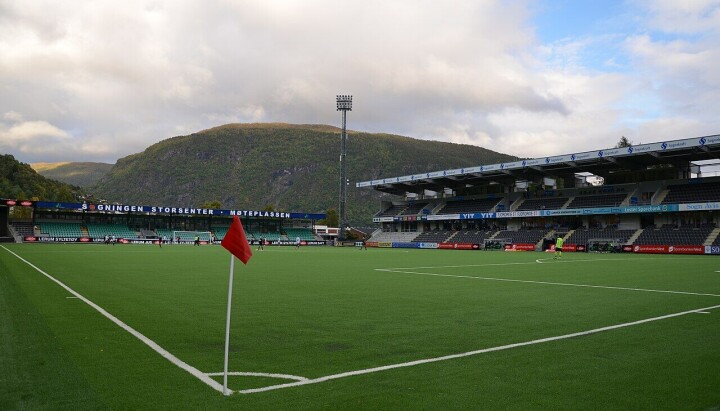 Lerum er ein av dei største sponsorane til Sogndal fotball, men no er dei leie av å ikkje verta lytta til og kuttar i sponsorstøtta. Lerum er ein av dei største sponsorane til Sogndal fotball, men no er dei leie av å ikkje verta lytta til og kuttar i sponsorstøtta.